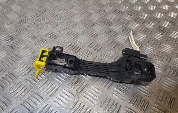 Rear door exterior handle/bracket