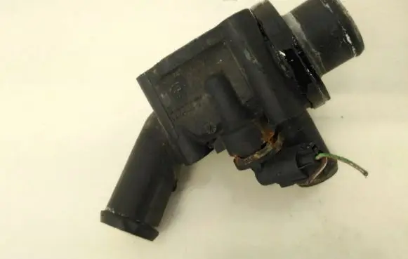 Mercedes-Benz A W168 Engine coolant pipe/hose A668203