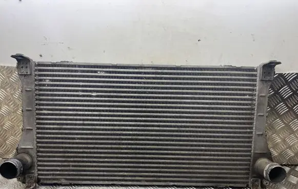 Toyota Auris 150 Intercooler radiator