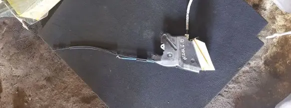 Mercedes-Benz E W212 Rear door lock A2127330408