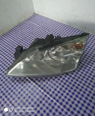 Ford Mondeo Mk III Headlight/headlamp