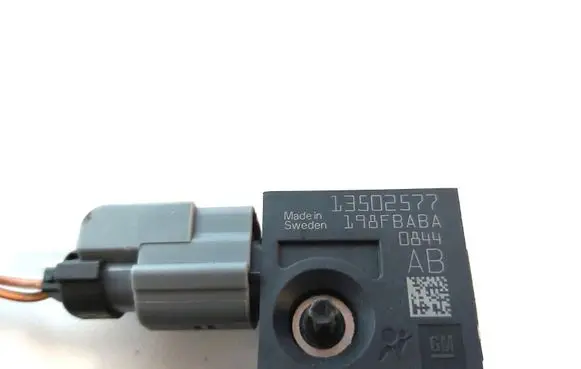 Opel Zafira C Airbag deployment crash/impact sensor 13502577 198FBABA