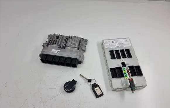 Mini One - Cooper F56 F55 Engine ECU kit and lock set 9897880 8736684