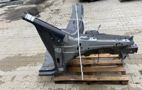 Front quarter panel
