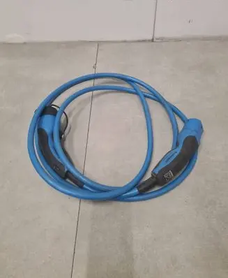 Mercedes-Benz EQC Electric car charging cable 1531557