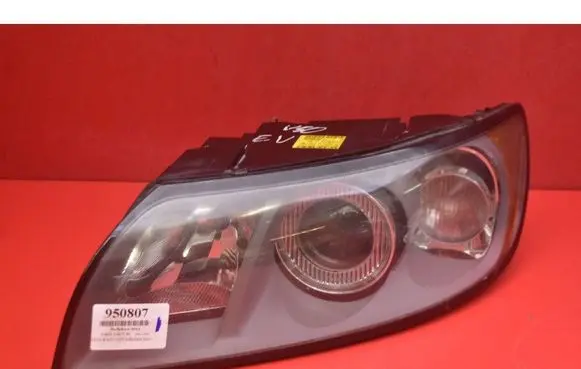 Volvo S40 Headlight/headlamp 30698885