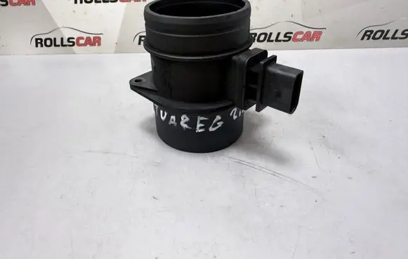 Volkswagen Touareg I Mass air flow meter 03G906461C 0281002735