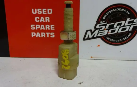 Audi A6 S6 C5 4B Brake pedal sensor switch 4A0945515A