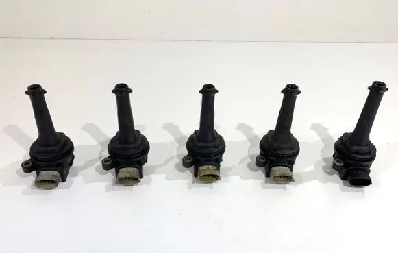 Volvo V70 High voltage ignition coil 0221604010