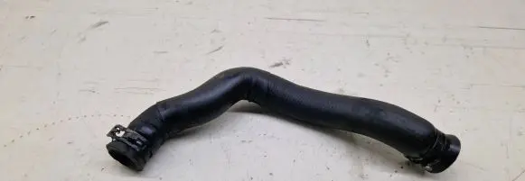 Volkswagen PASSAT B6 Engine coolant pipe/hose 3C0121157AA
