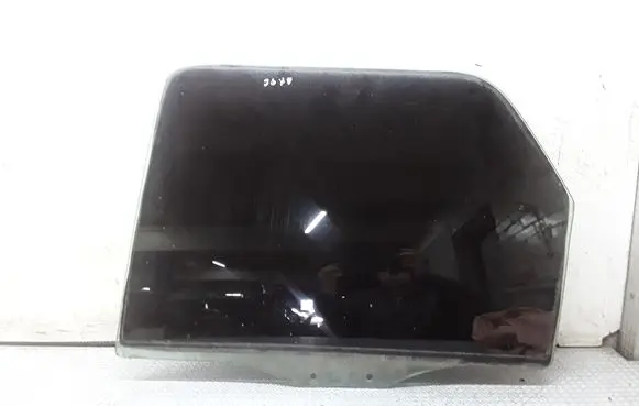 Ford Maverick Rear door window glass