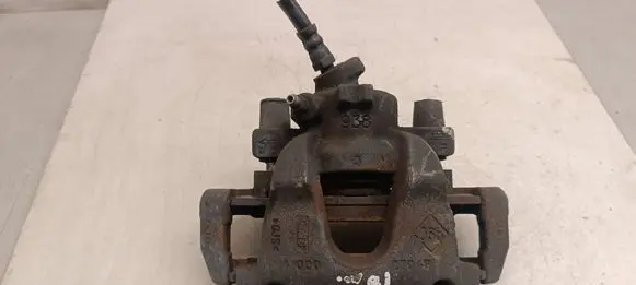 Renault Clio IV Front brake caliper