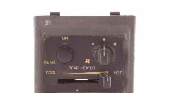 Mitsubishi Pajero Climate control unit MB813314