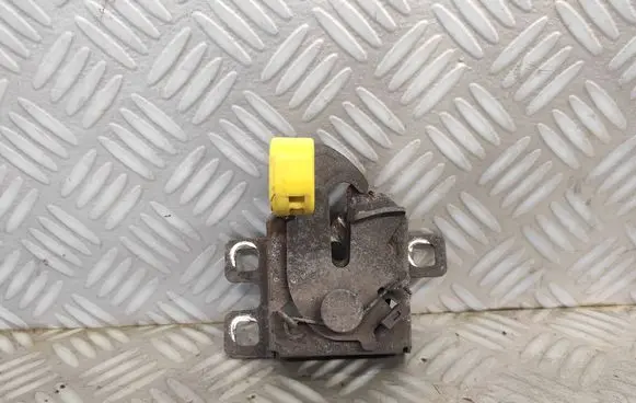 Engine bonnet/hood lock/catch