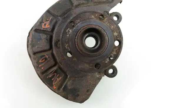 Skoda Octavia Mk2 (1Z) Front wheel hub spindle knuckle