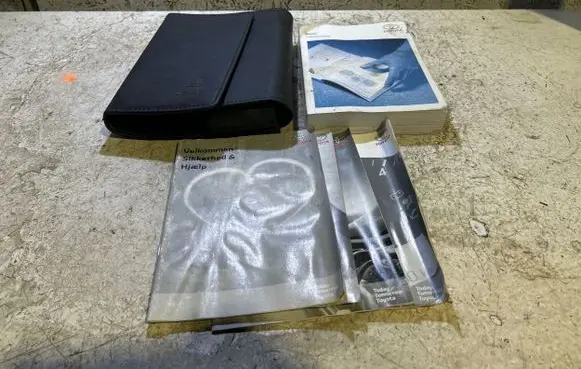 Toyota Verso Owners service history hand book 