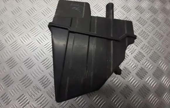 Suzuki Alto Intake resonator 68K-R01