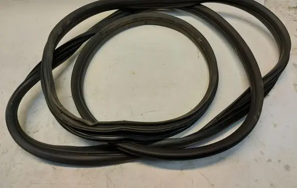 Renault Master III Front door rubber seal MAS3