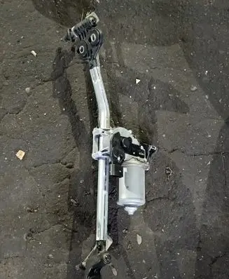 BMW X5 E70 Front wiper linkage and motor 7200536001 72005360 40515512V