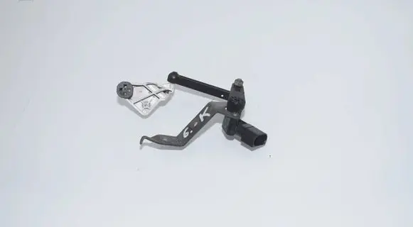BMW 2 G42 Rear air suspension level height sensor 6895466 37146895466