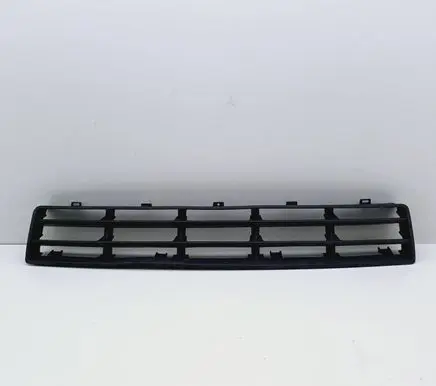 Volkswagen Golf IV Front bumper lower grill 1J0853677D