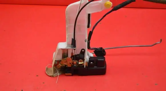 Chrysler Pacifica Front door lock