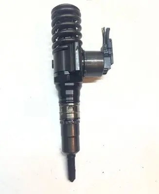 Audi A4 S4 B7 8E 8H Fuel injector 036130073G
