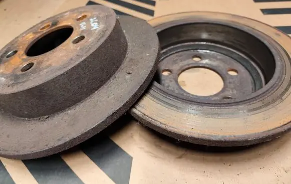Jeep Cherokee III KJ Rear brake disc