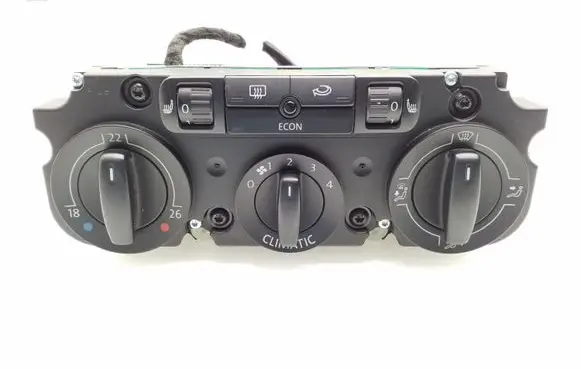 Volkswagen PASSAT B6 Climate control unit