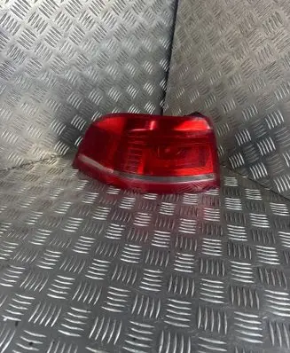 Rear/tail lights
