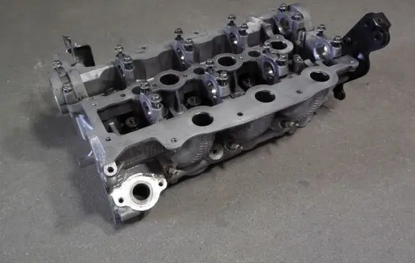 Peugeot 607 Engine head PM9X2Q6090CA