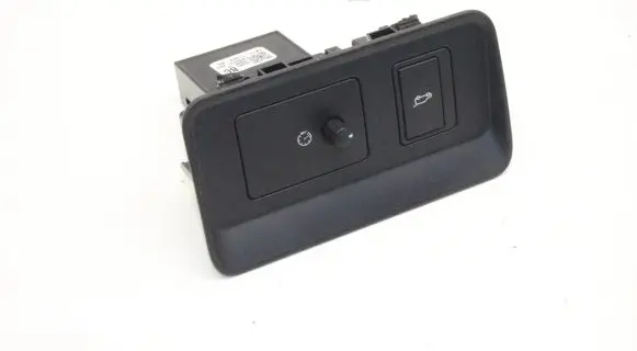 Land Rover Range Rover Sport L494 Tailgate/boot open switch button FK7211654BC