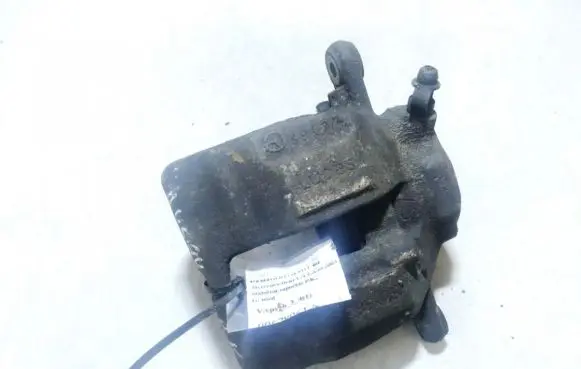Mercedes-Benz C W203 Front brake caliper