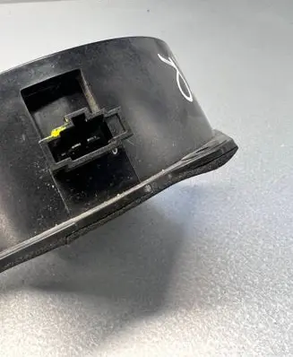 Audi A3 S3 8L Front door speaker ---