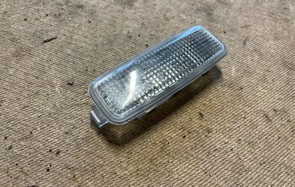 Audi TT Mk1 Front seat light 8L0947105A