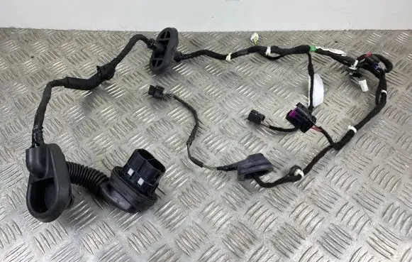 Jeep Grand Cherokee WL Rear door wiring loom P68500344AD
