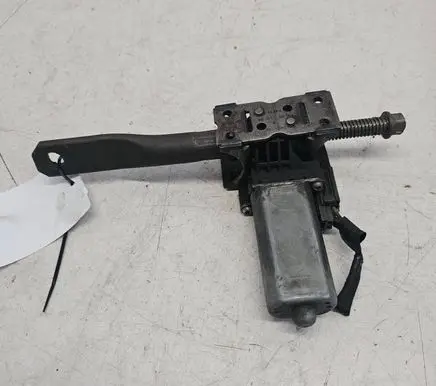 Chrysler Sebring (JS) Seat adjustment motor 984688101