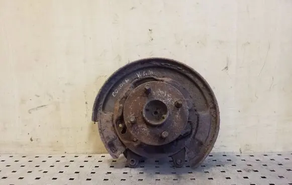 Toyota Corolla E120 E130 Rear wheel hub spindle/knuckle 