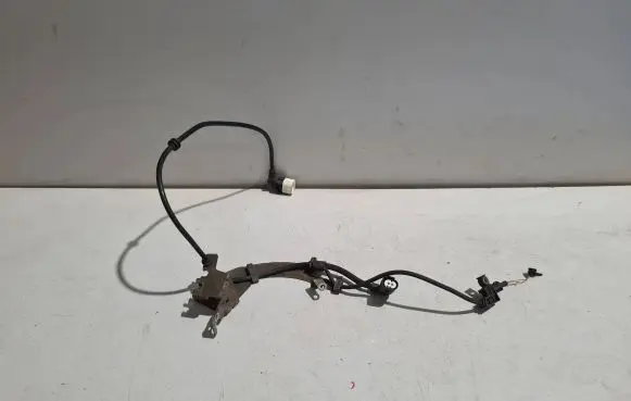 Mercedes-Benz C W205 Rear ABS sensor wiring A2055467480