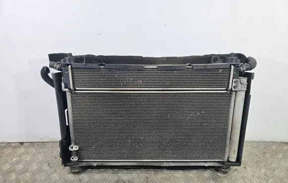 Toyota Auris E180 Radiator set 160400T540 163630T090