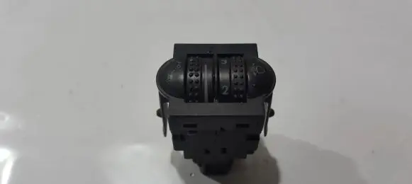 Volkswagen PASSAT B5 Headlight level height control switch 3b0941333c