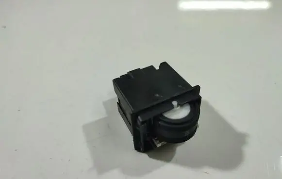 Headlight level height control switch