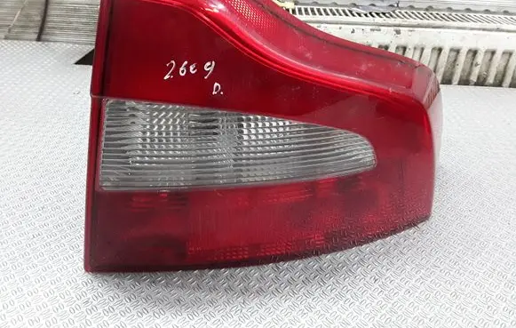 Volvo S80 Rear/tail lights A046343