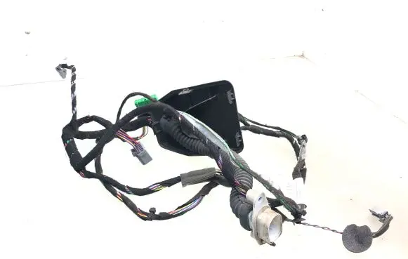 Volvo XC90 Front door wiring loom 8697913 D8697913001