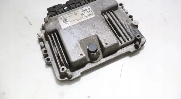 Volvo V50 Engine control unit/module ECU 0281011775