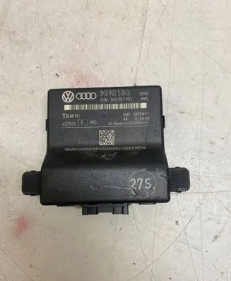Audi A3 S3 A3 Sportback 8P Gateway control module 1K0907530Q 403948 1K0907951