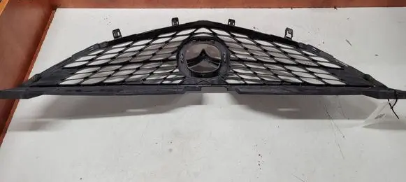 Mazda 6 Front bumper upper radiator grill