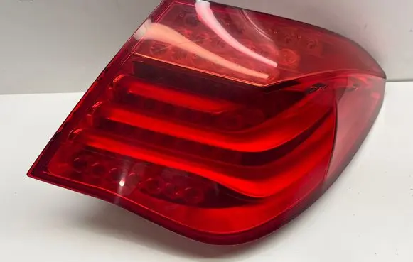 BMW 7 F01 F02 F03 F04 Rear/tail lights 7182198 HKE01T1RH