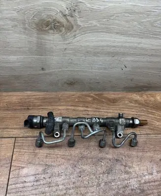 Volkswagen Tiguan Fuel main line pipe 03L089M 0183532