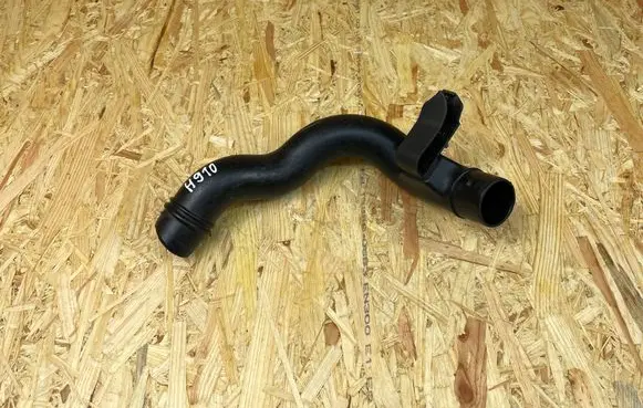 Volvo XC90 Air intake duct part 31474519